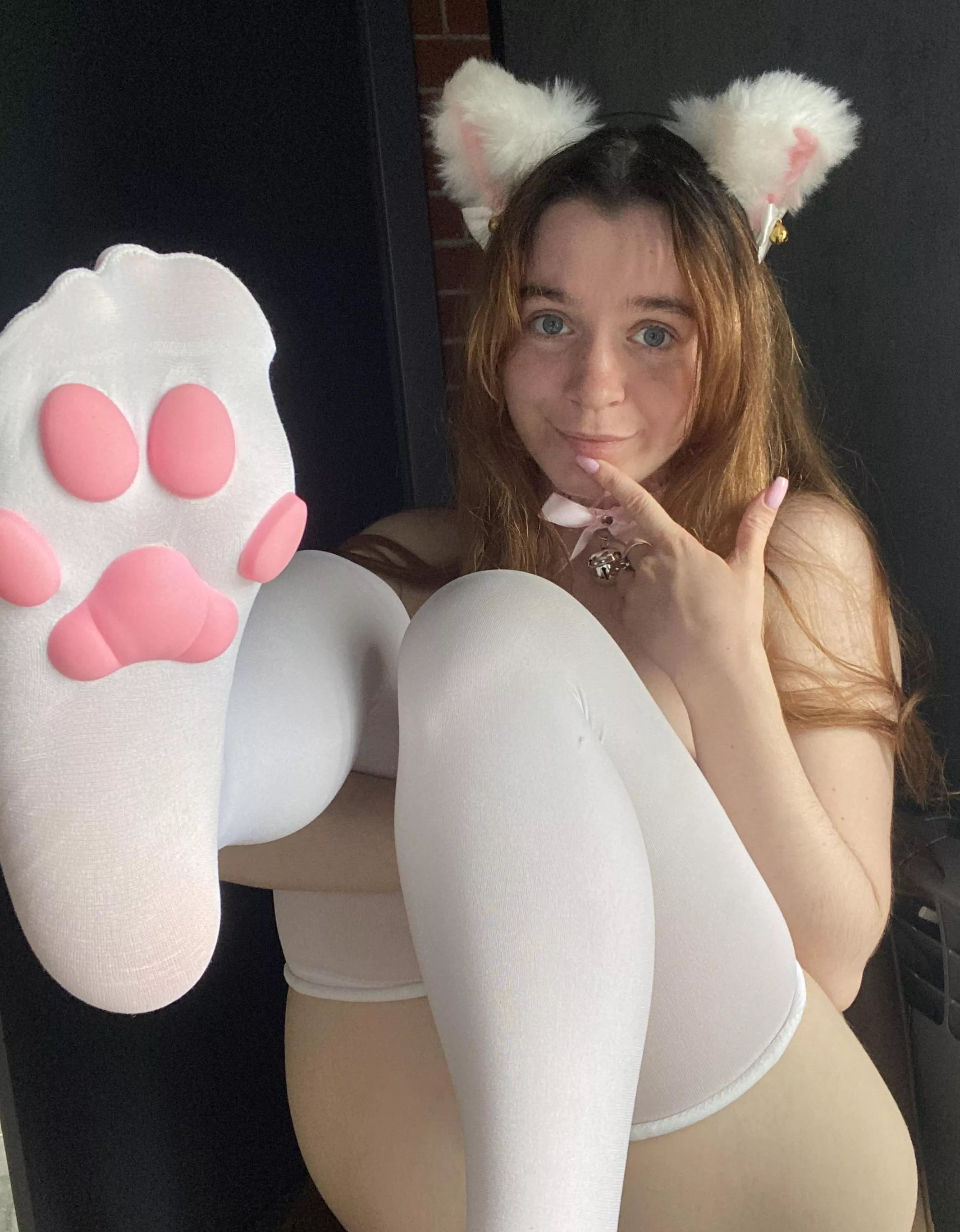 I want to sit on you like a cat finding the comfiest spot on the couch posted by _kateedem_