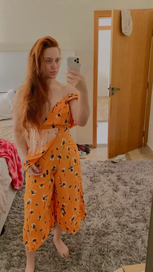 No makeup, no bra, no problem  by Puzzled_MJ