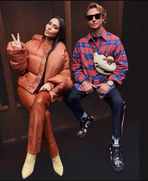 Peace 😁 by Distance2030