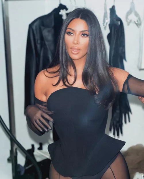 So sexy by Distance2030