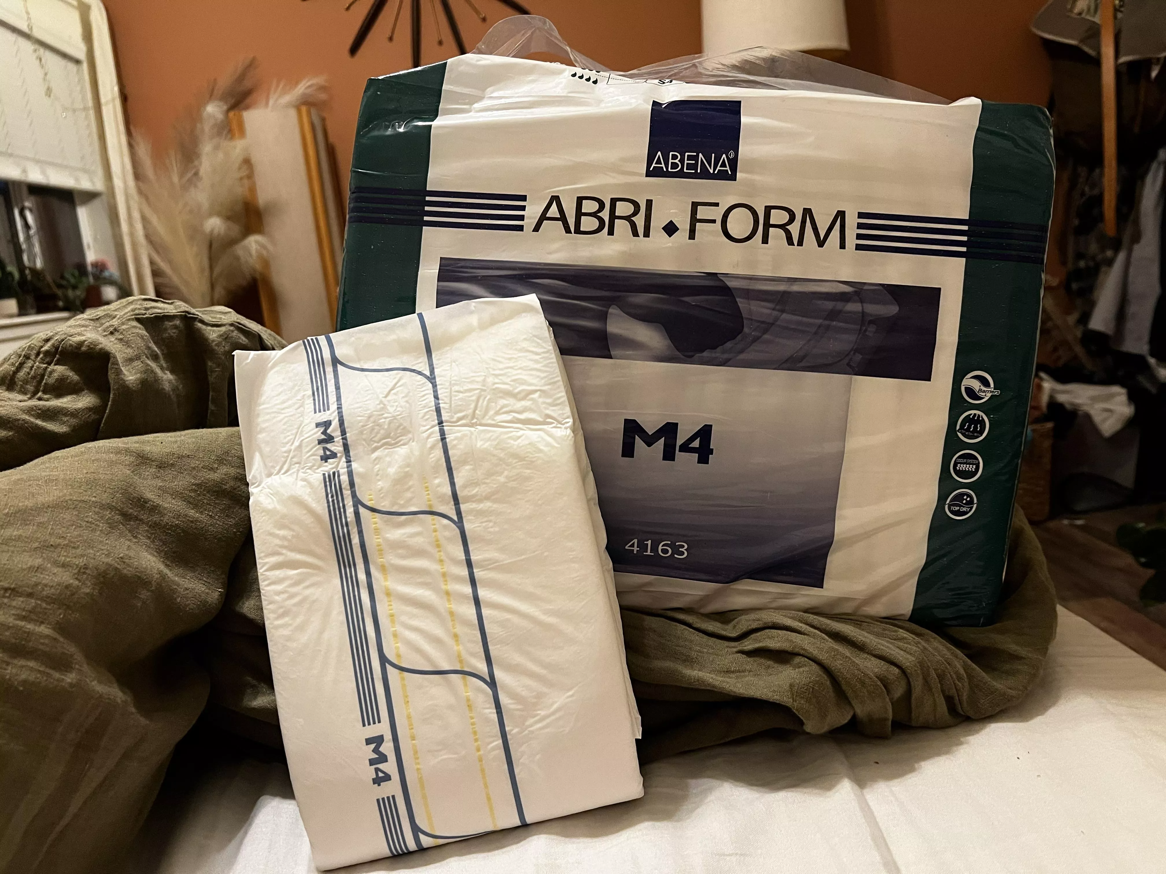 Trying abena M4s! posted by Simpasff