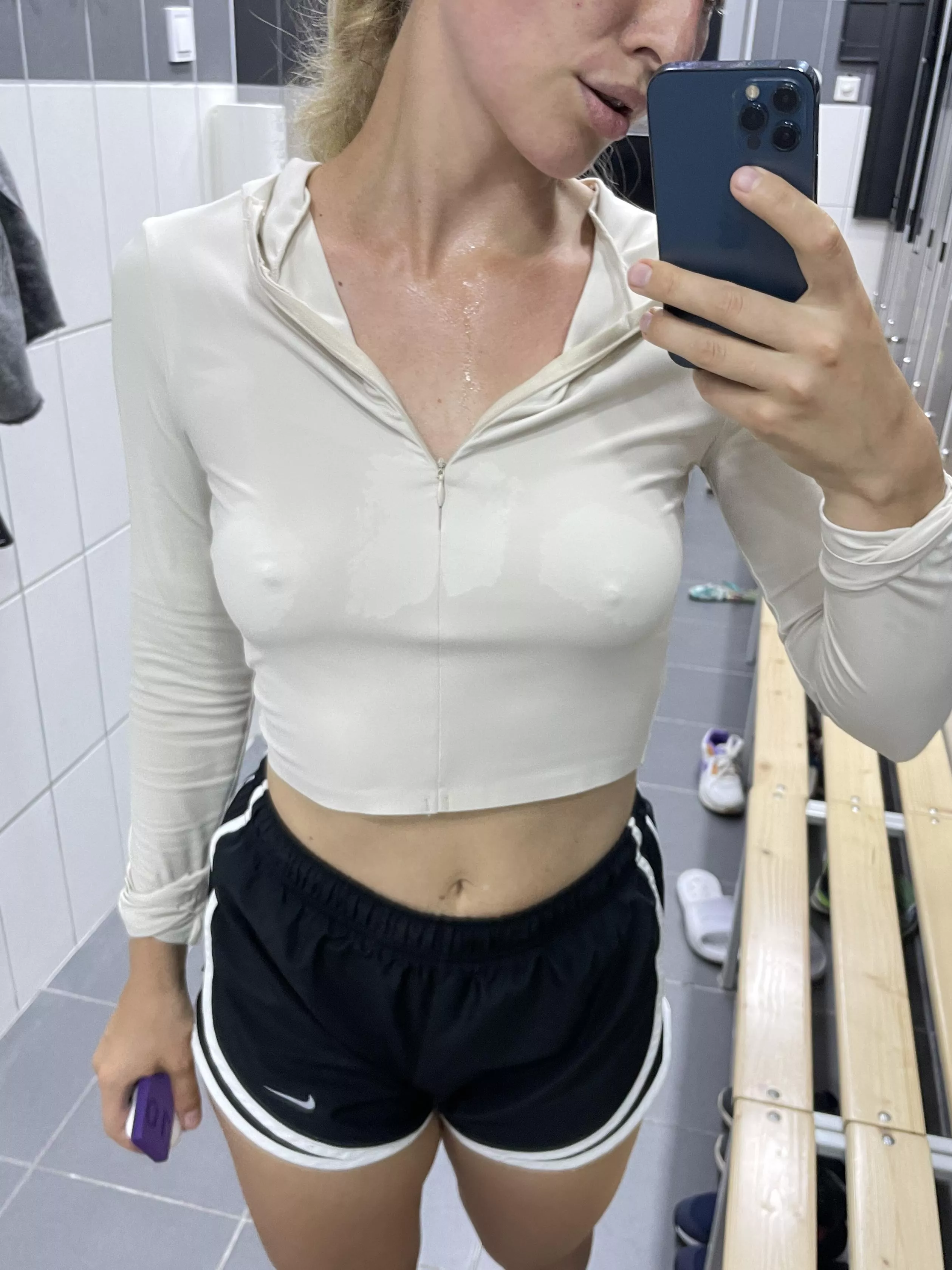 Wet top and no bra after cardio posted by Kkeysi