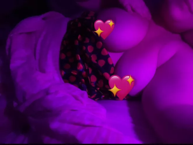 been in pain all day, can someone make me feel better? x by hc9991