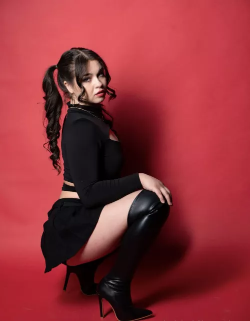 Everything is better with leather ;) by cecedelray