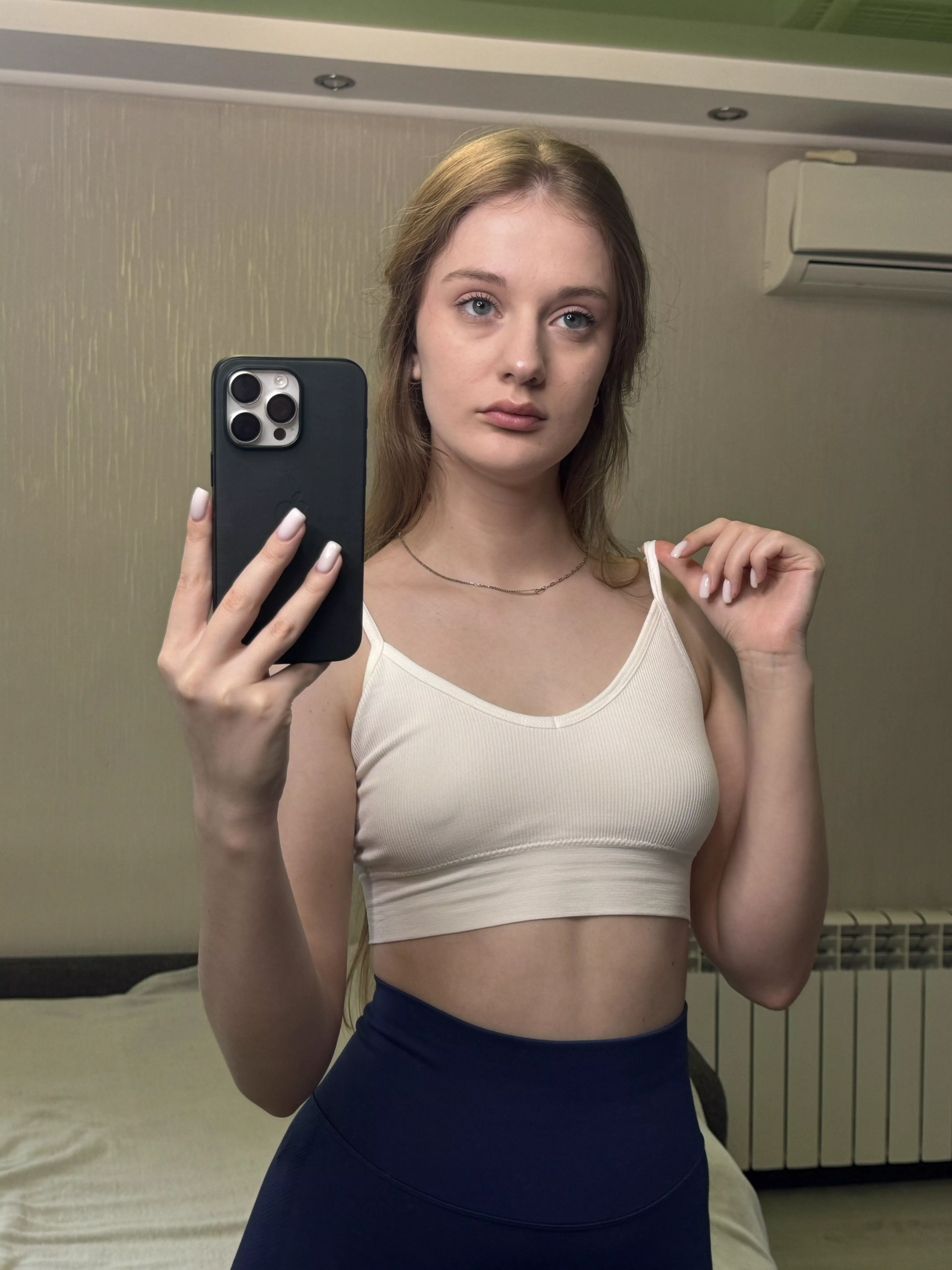 How do you like my spontaneous top today? posted by nicolefairy