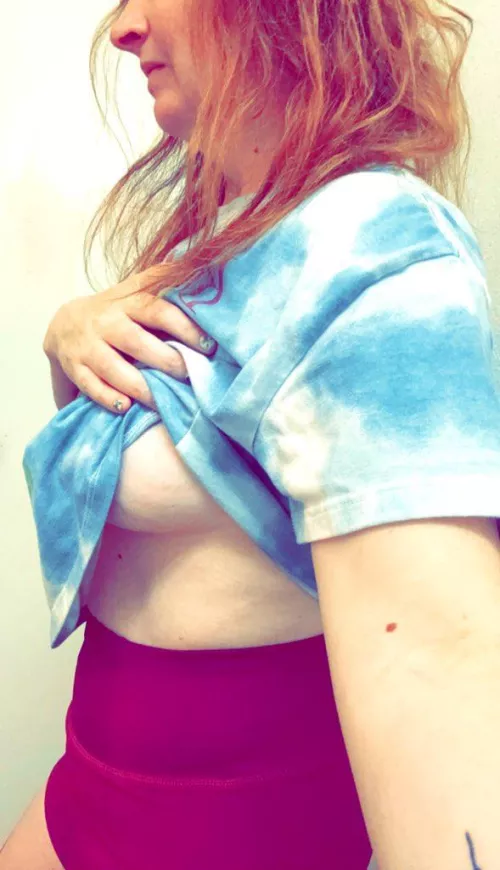 I'm feeling really naughty rn by Lilred1900