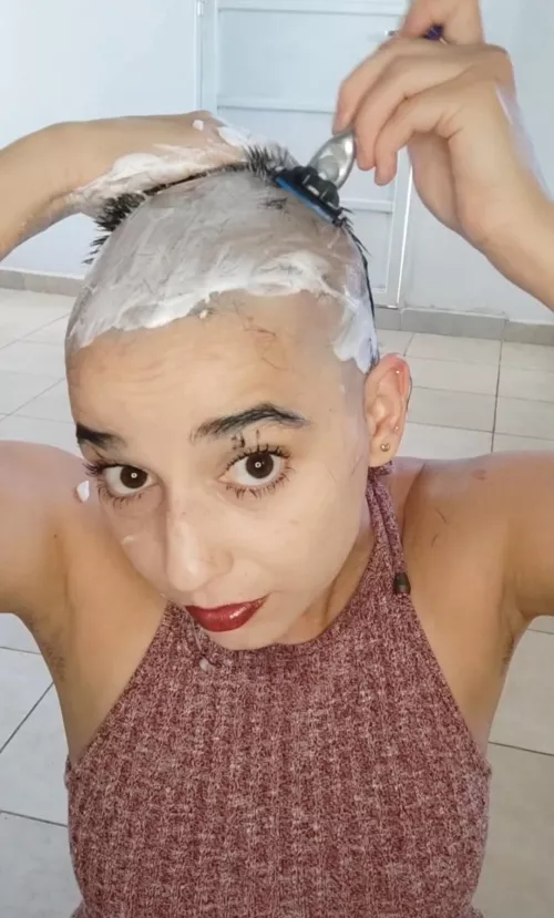 Lots of foam to leave my head soft as silk by rahelbald