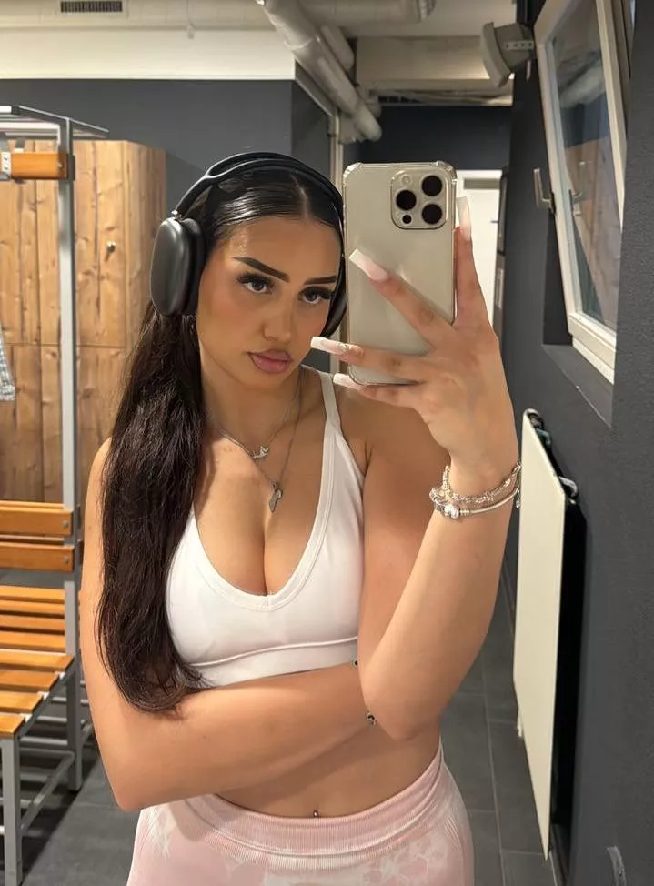 See me there @lunaasfit posted by Consistentgirlcute