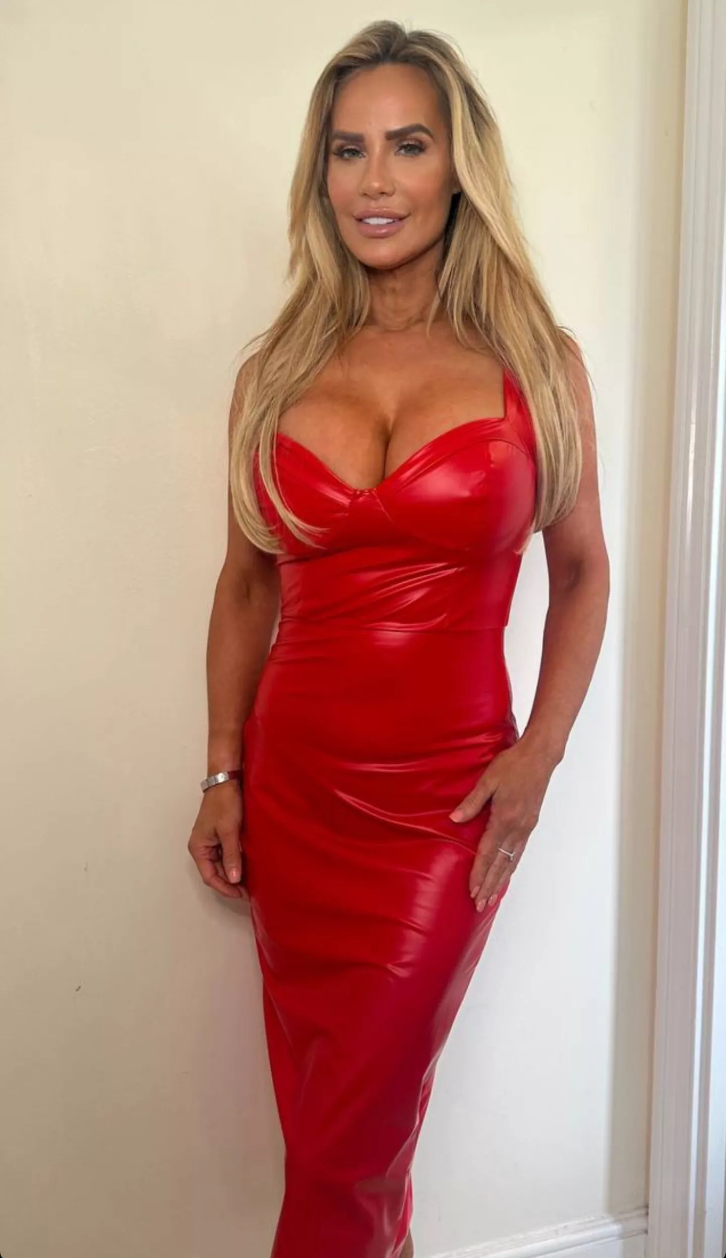 Throphy Wive in red  posted by johnny_pipe83