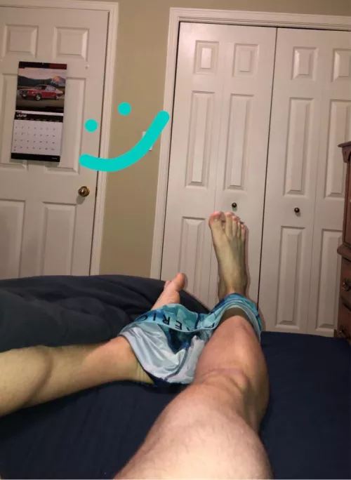 23 college bro horny after class. Hmu @Rymank5 by Rymank5