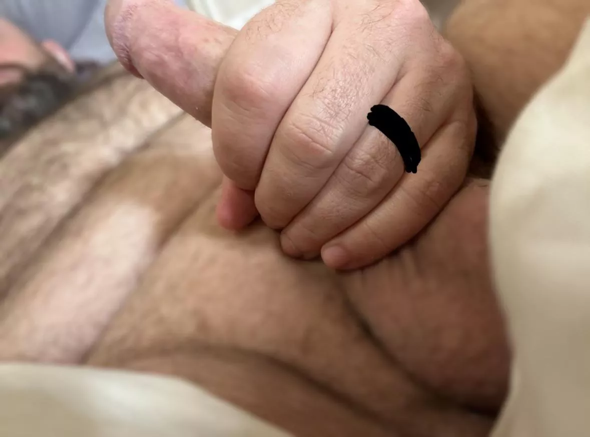 45 BEAR TYPE. Pic from earlier today.. HMU if interested posted by NYSeXplorers