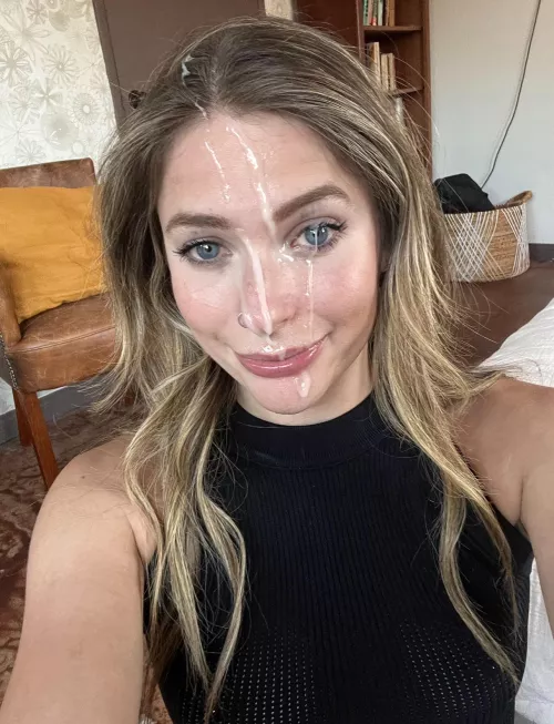 Big thick facials make me feel the prettiest  by jessnjamez