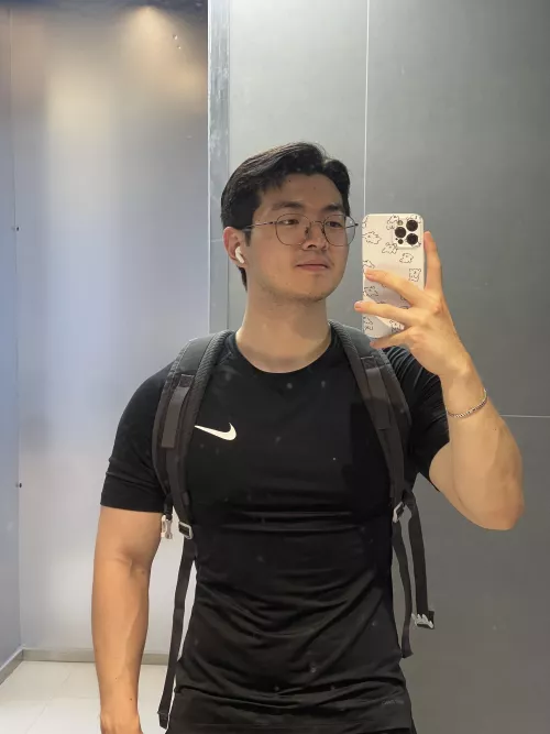 Happy pride 🏳️‍🌈 (surprise on my ig) by buoyancyknowles