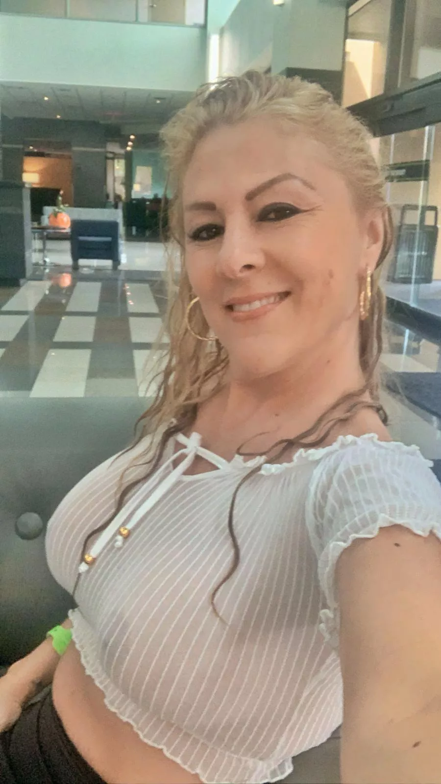 Hey hi if you see me.. posted by par07sw