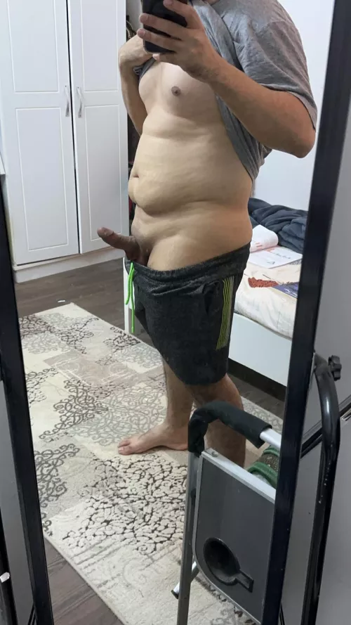 Hi 👋 first post here  by Lovechubbyboy235