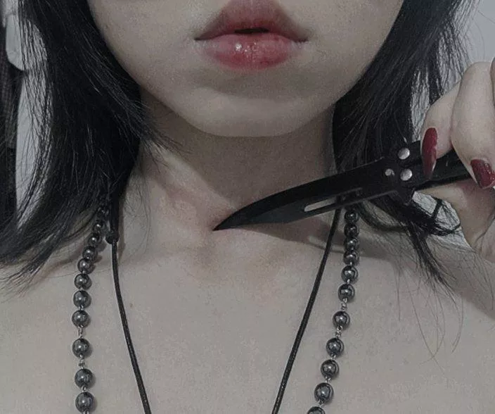 I'm ready to be your goth slut posted by annie00021