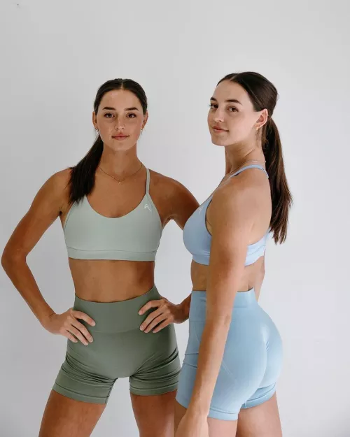 Jenn and Lee Wirth at the same time by JacksonStallard21