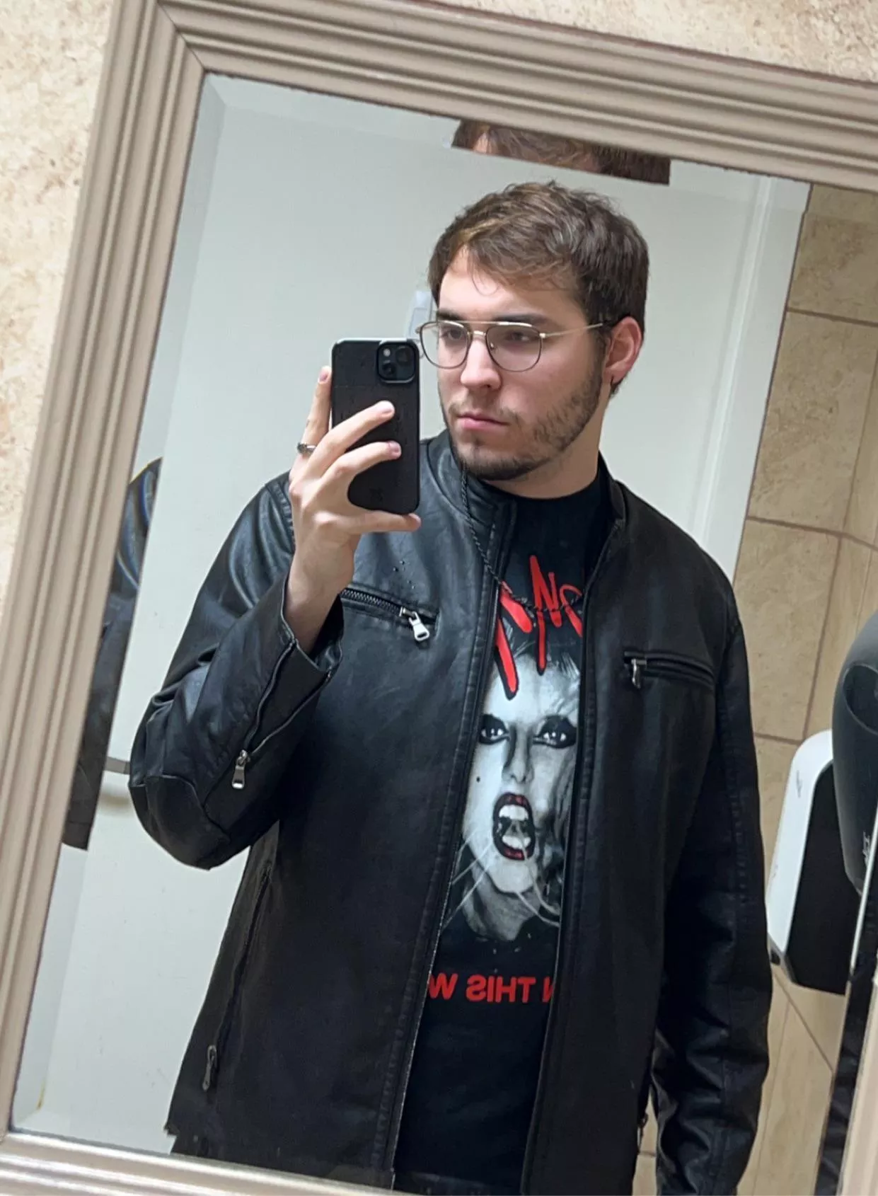 Need FFXIV Friends! (NA/21+) posted by bibliomage