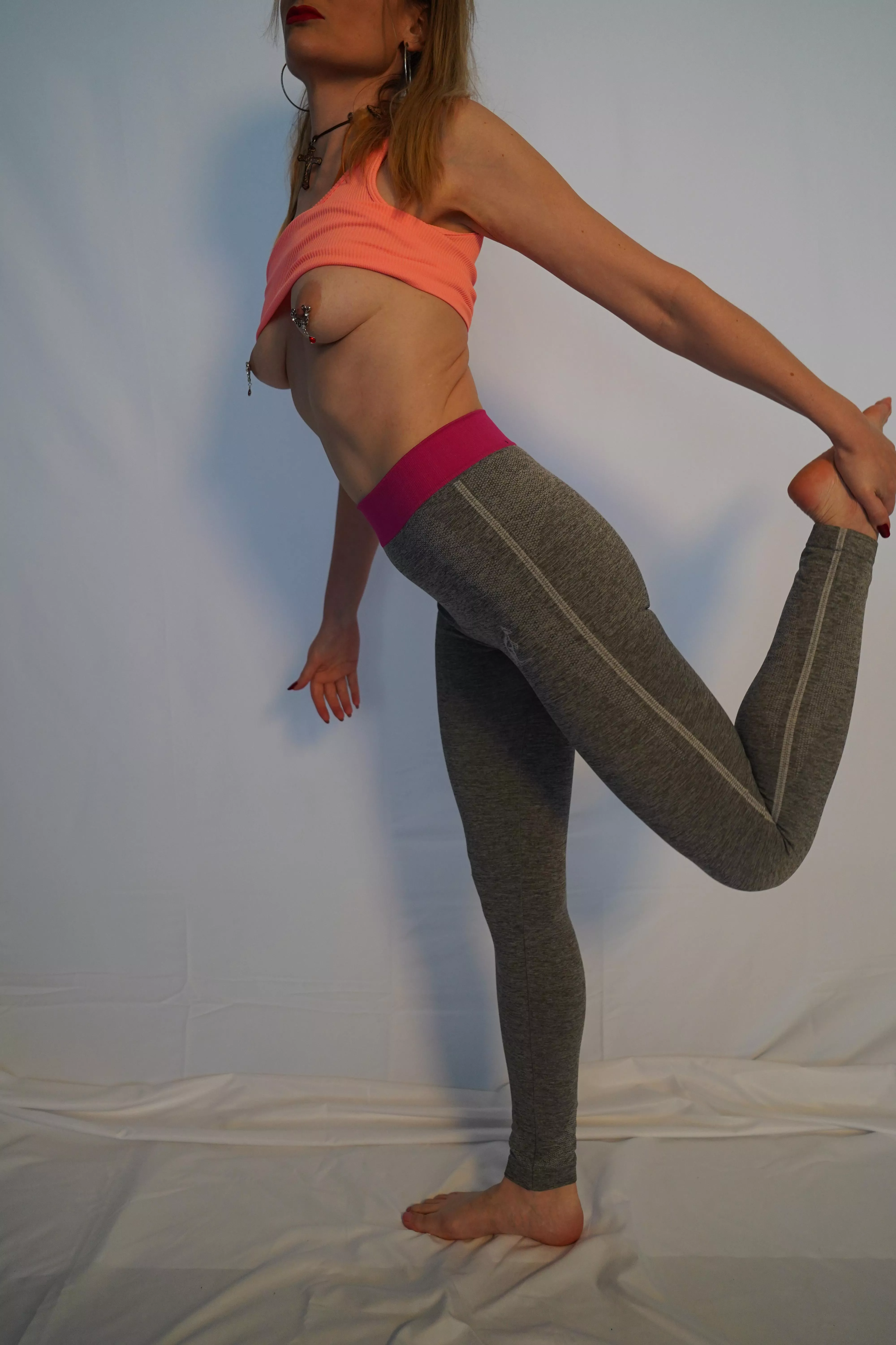 Pushing my legs to their limits. posted by BornCalligrapher5203