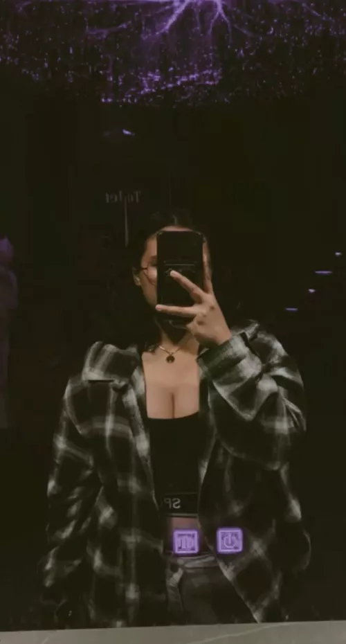 Siri play A change o[F] heart by The 1975  by Fair-Sun3172