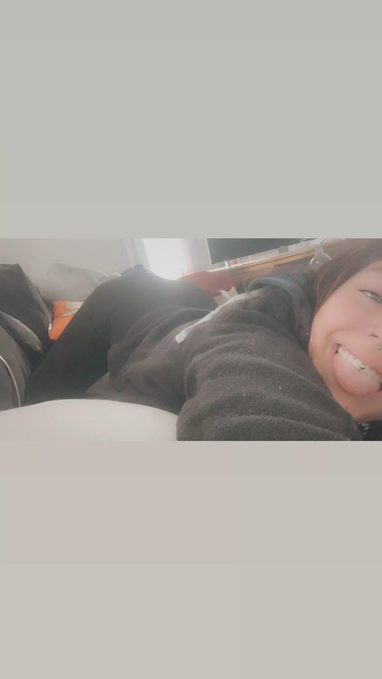 Stop your scrolling and stroke for a while. posted by Babygirlbrdl22