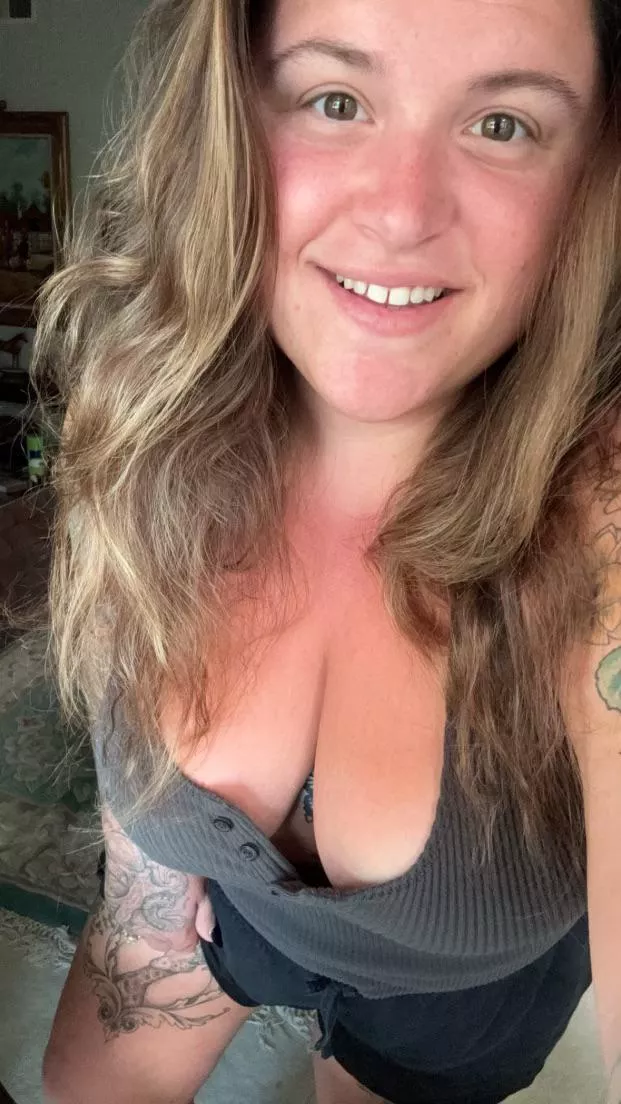 Sunday funday with your favorite BBW covered in tattoos ! posted by handful_heather420