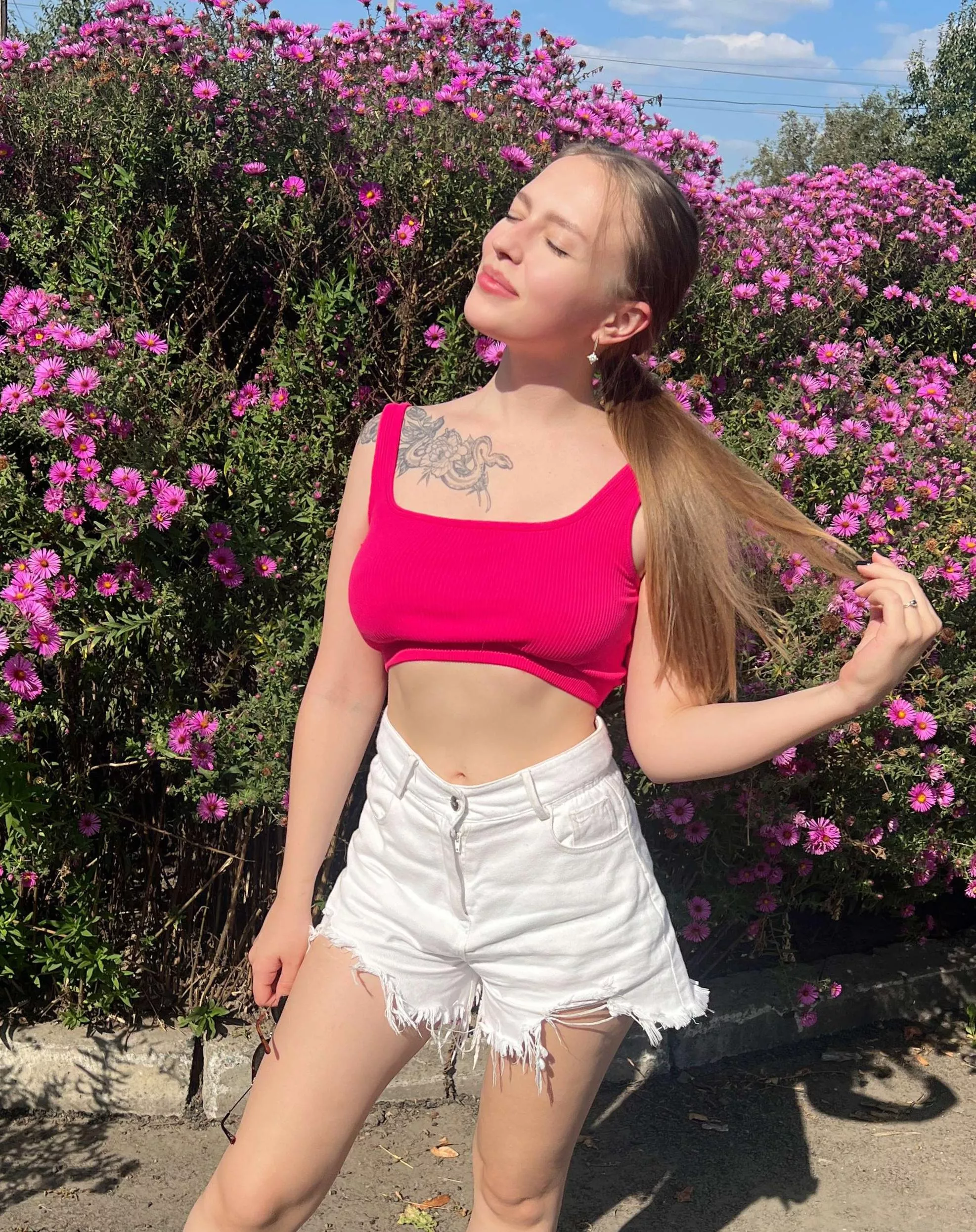 What beautiful flowers, aren't they? posted by BabySweetestt