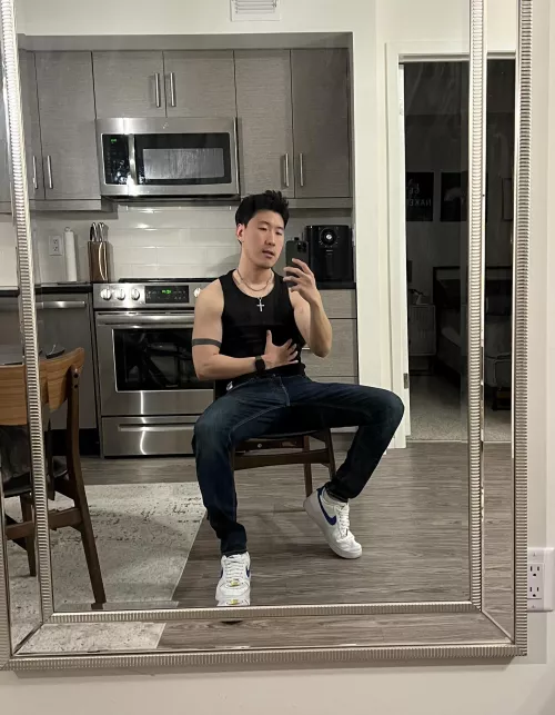 Who wants to sit? Lolol by toogoodtobetruedude