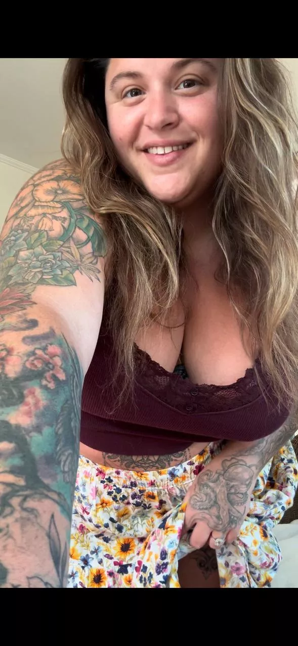 420 friendly bbw milf with a flirtatious soul posted by handful_heather420