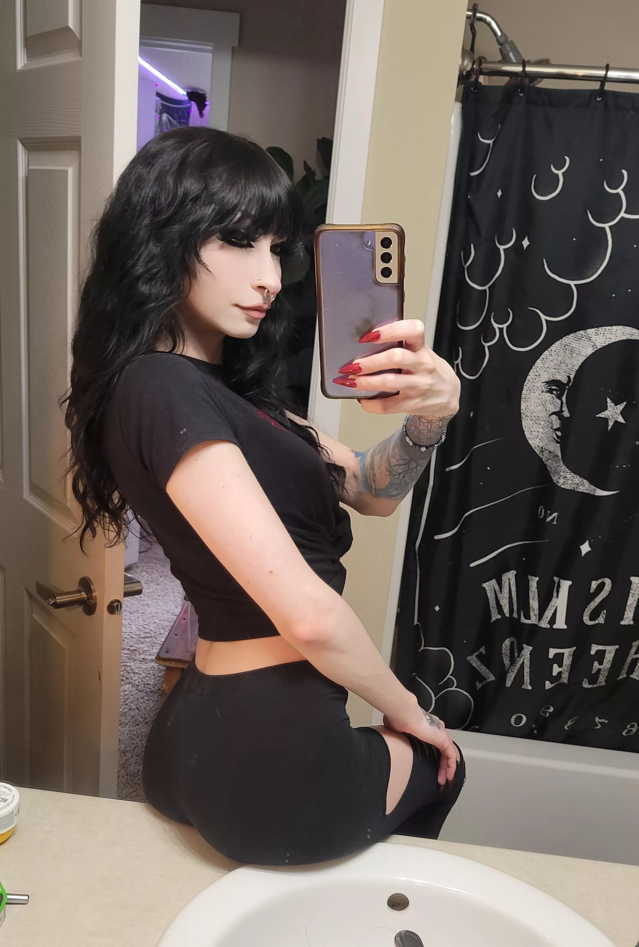 All black eveything posted by QuyPcker67