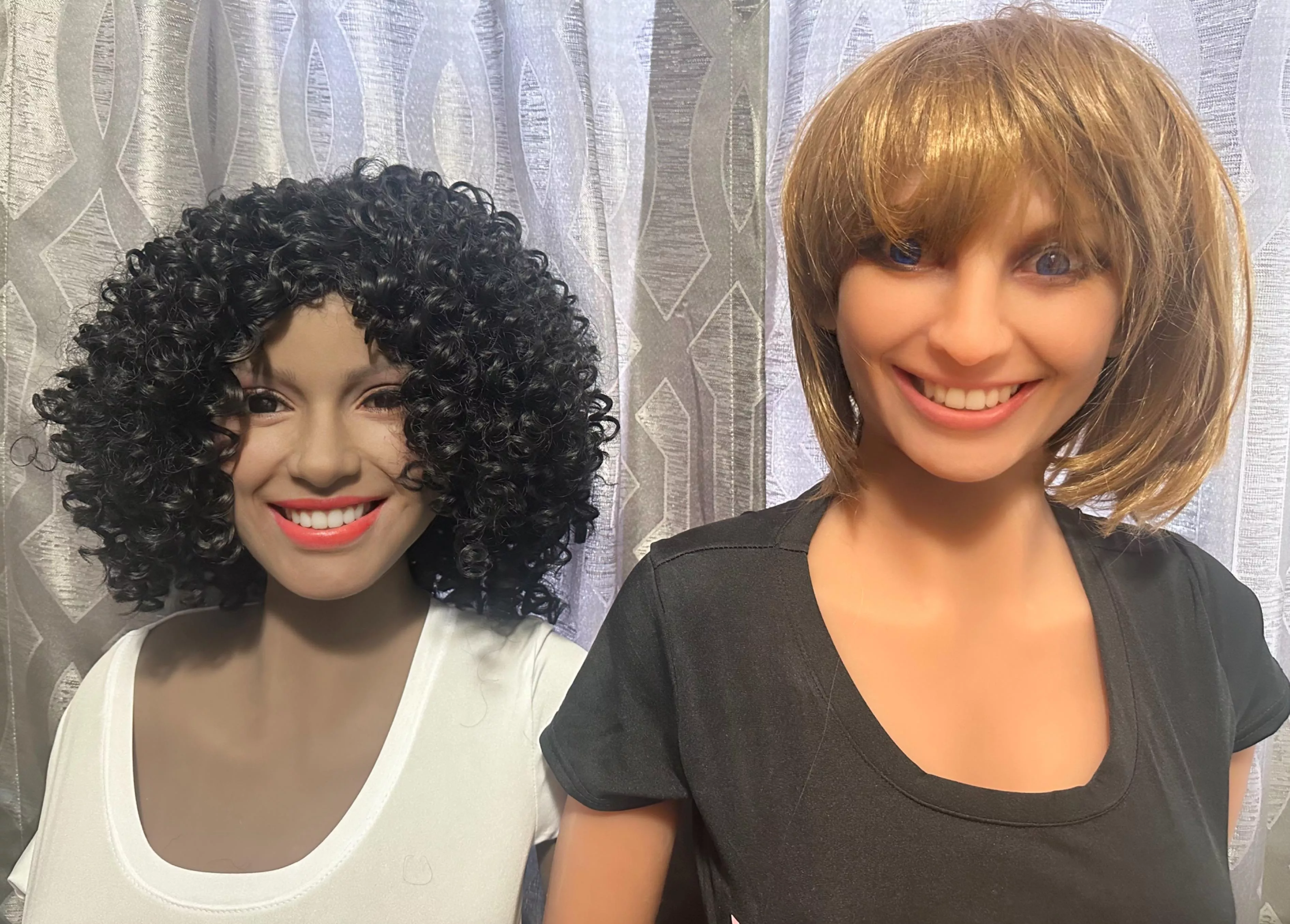 Chelsea has a new look, Emma loves it! posted by celebrityzero