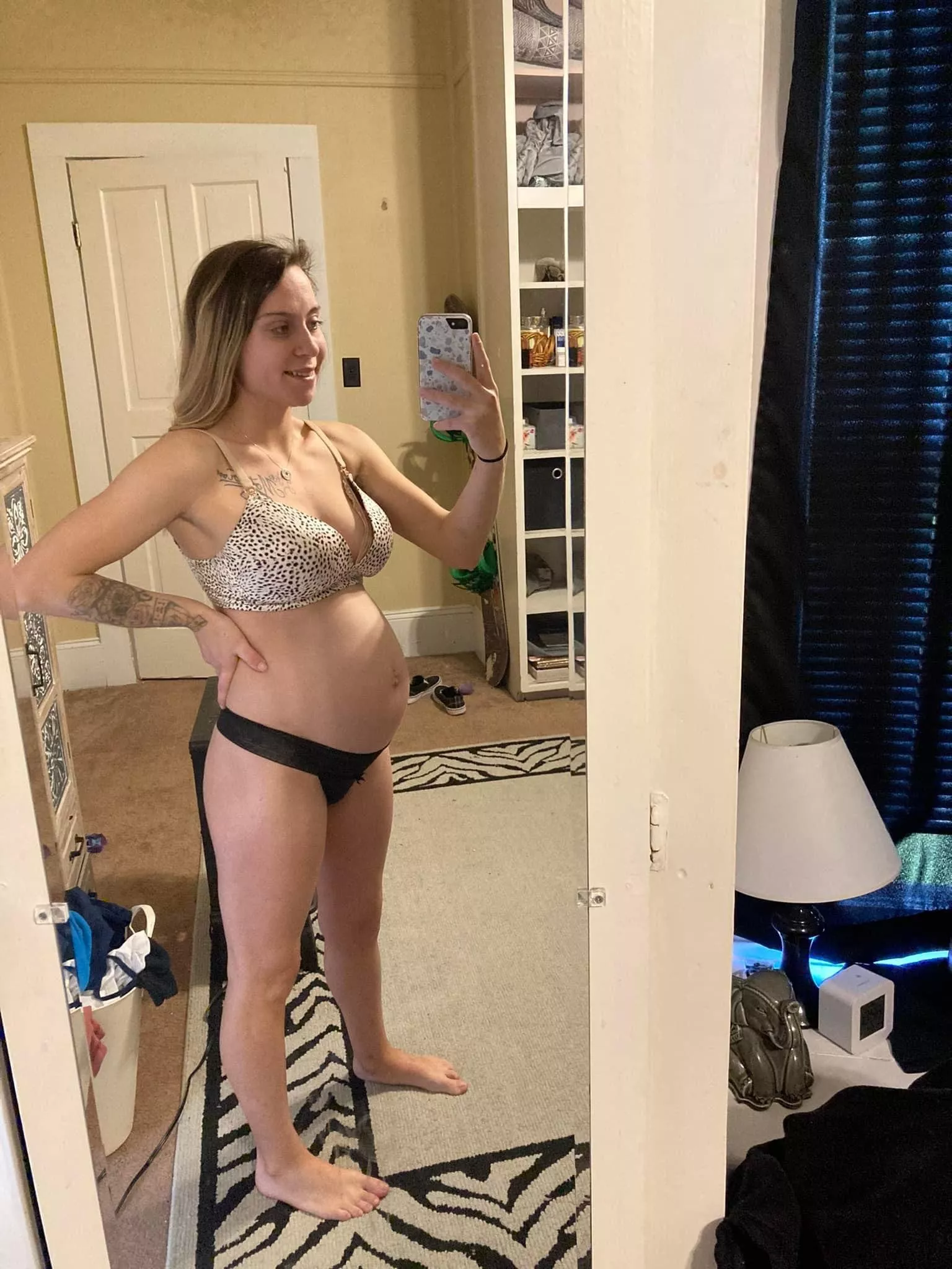 How would you worship a pregnant woman ? 🤰🏼 posted by Momma-pregnant