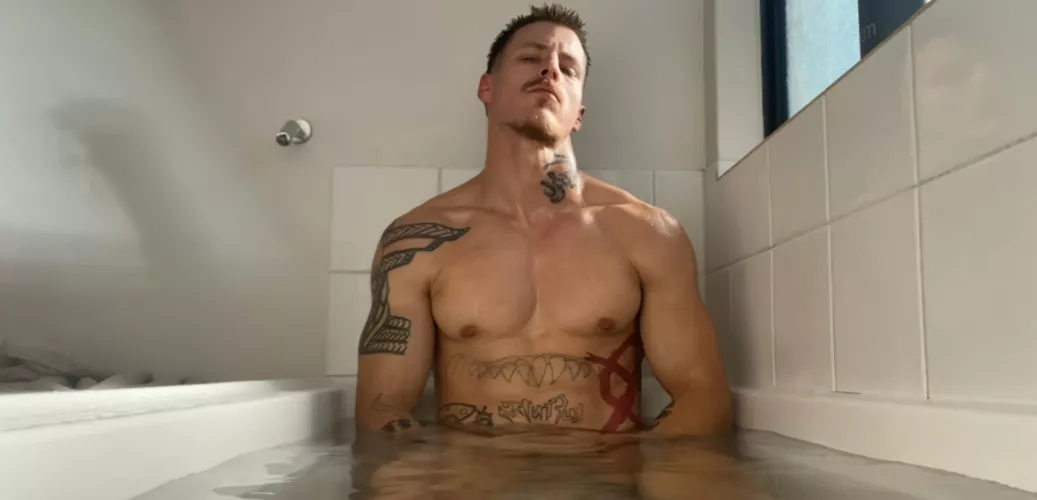 I want you in here with me by alecnysten