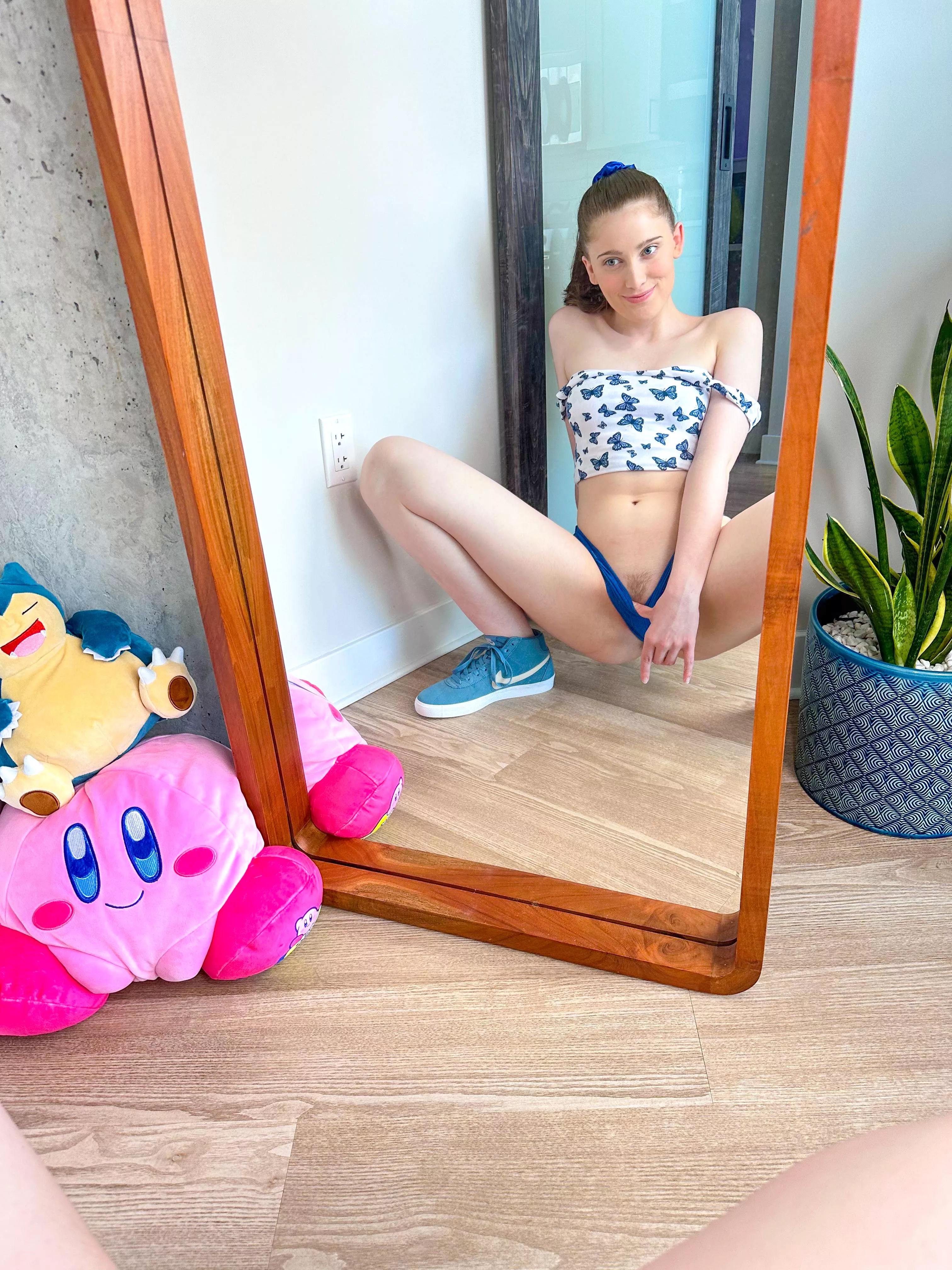 Just a little peak ;) posted by emilybelmonttt