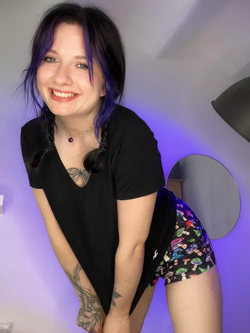 Just a nice day in my pjs [f] by Littlest_Fern