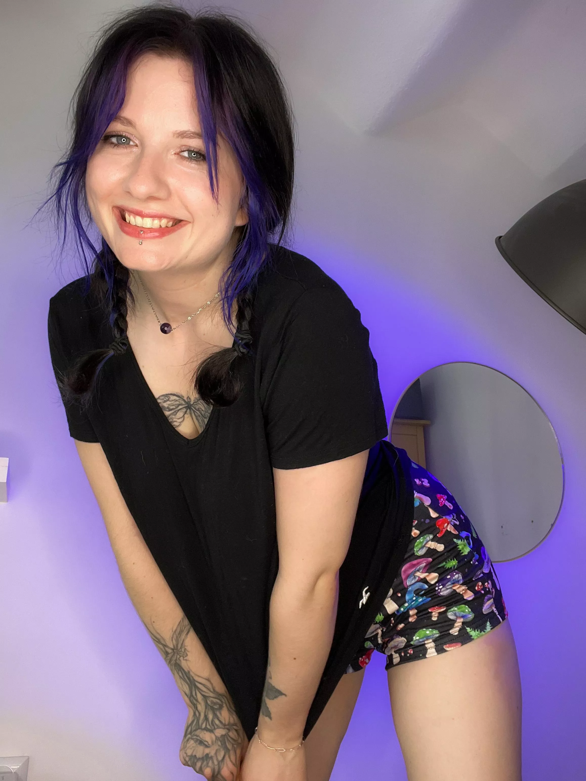 Just a nice day in my pjs [f] posted by Littlest_Fern