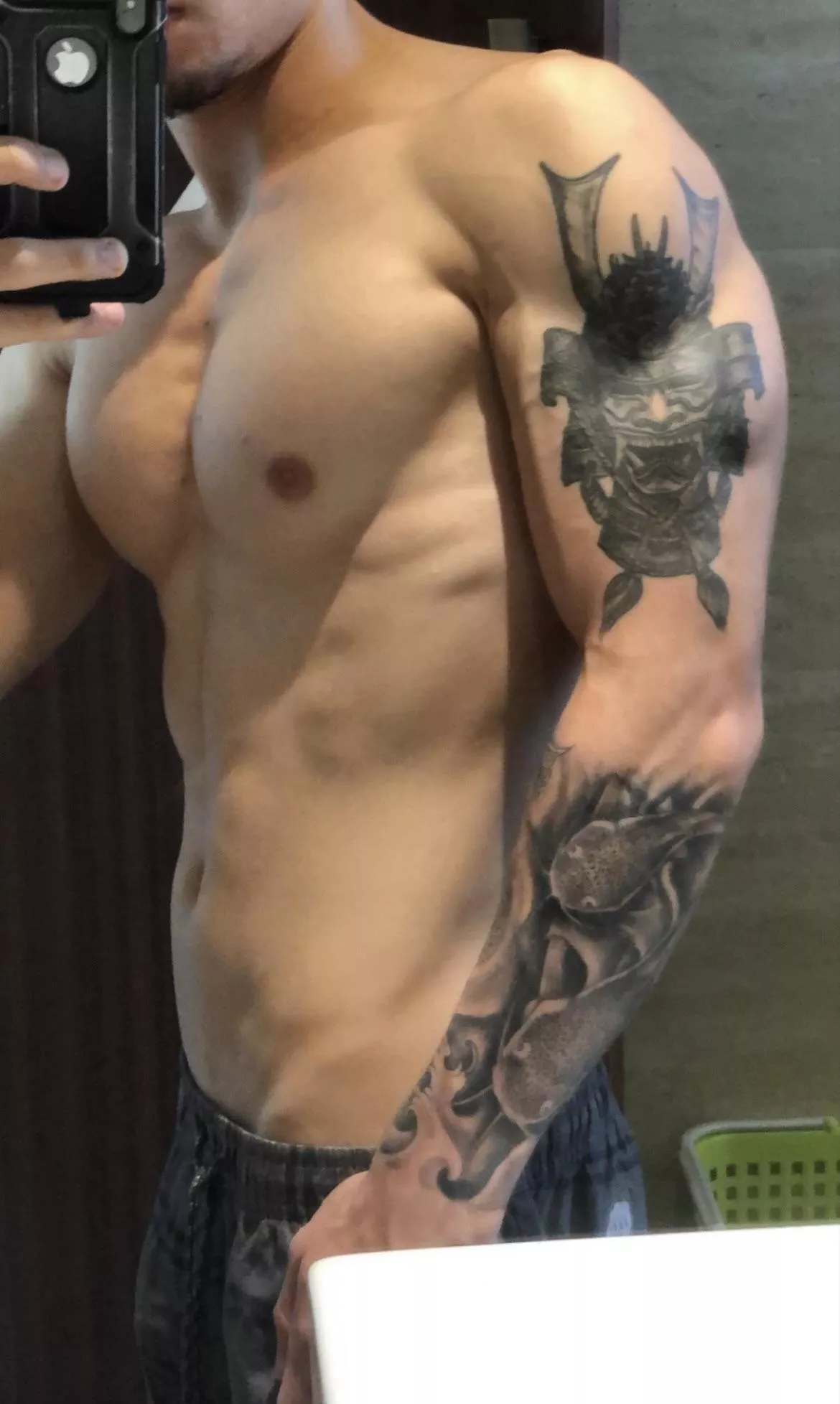 Side view of my dick roots 😁😊 posted by TheeGuyDerek