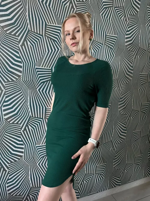 Stunning in a flowing green dress by ApoIika