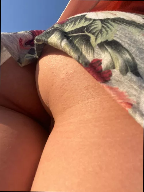 why settle for a peach emoji when you can have the real thing? by theshifuu