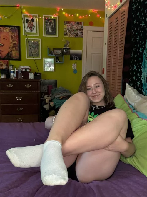 You can kind of see my green pedi through my white ankle socks hehe by _laurieee_