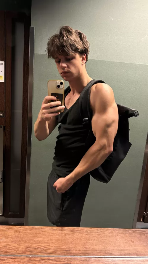 (20)What do you think? by Select_Equipment4297