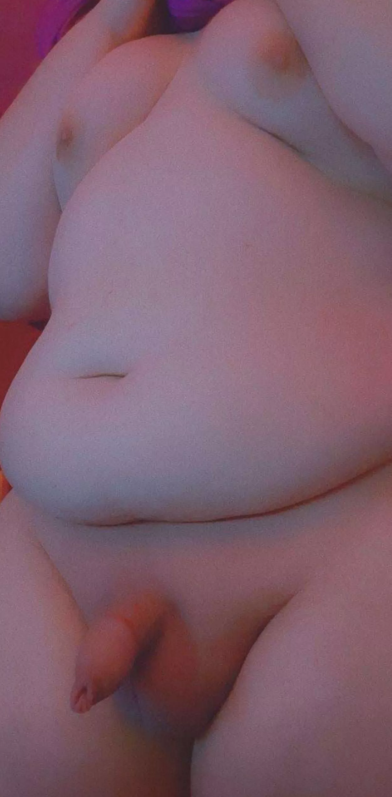 [23] year old looking for guys 18-23 ❤ love chubby guys and small dicks 💦 posted by External_Warthog5379