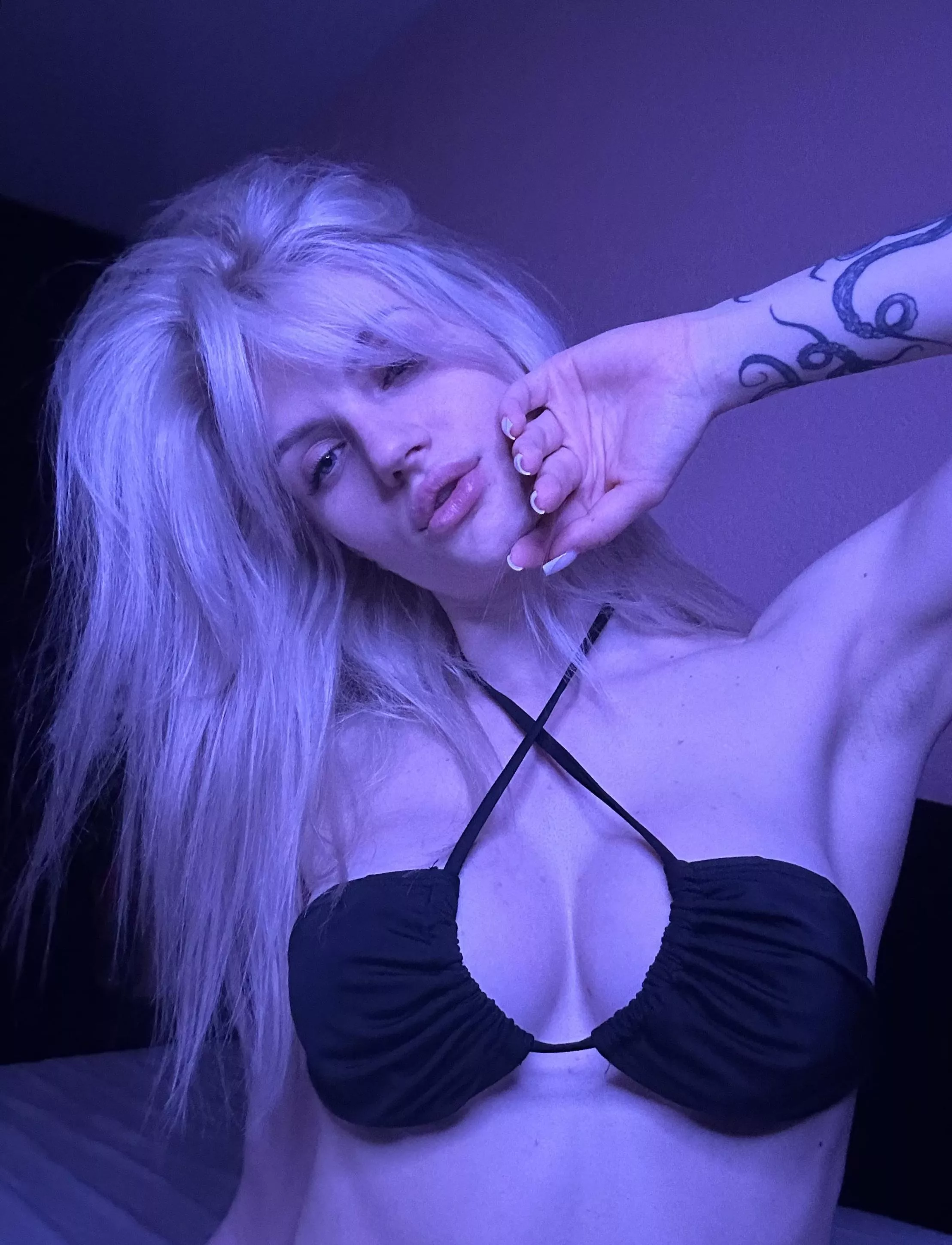 Black bikini on a petite girl posted by Stockilygrate