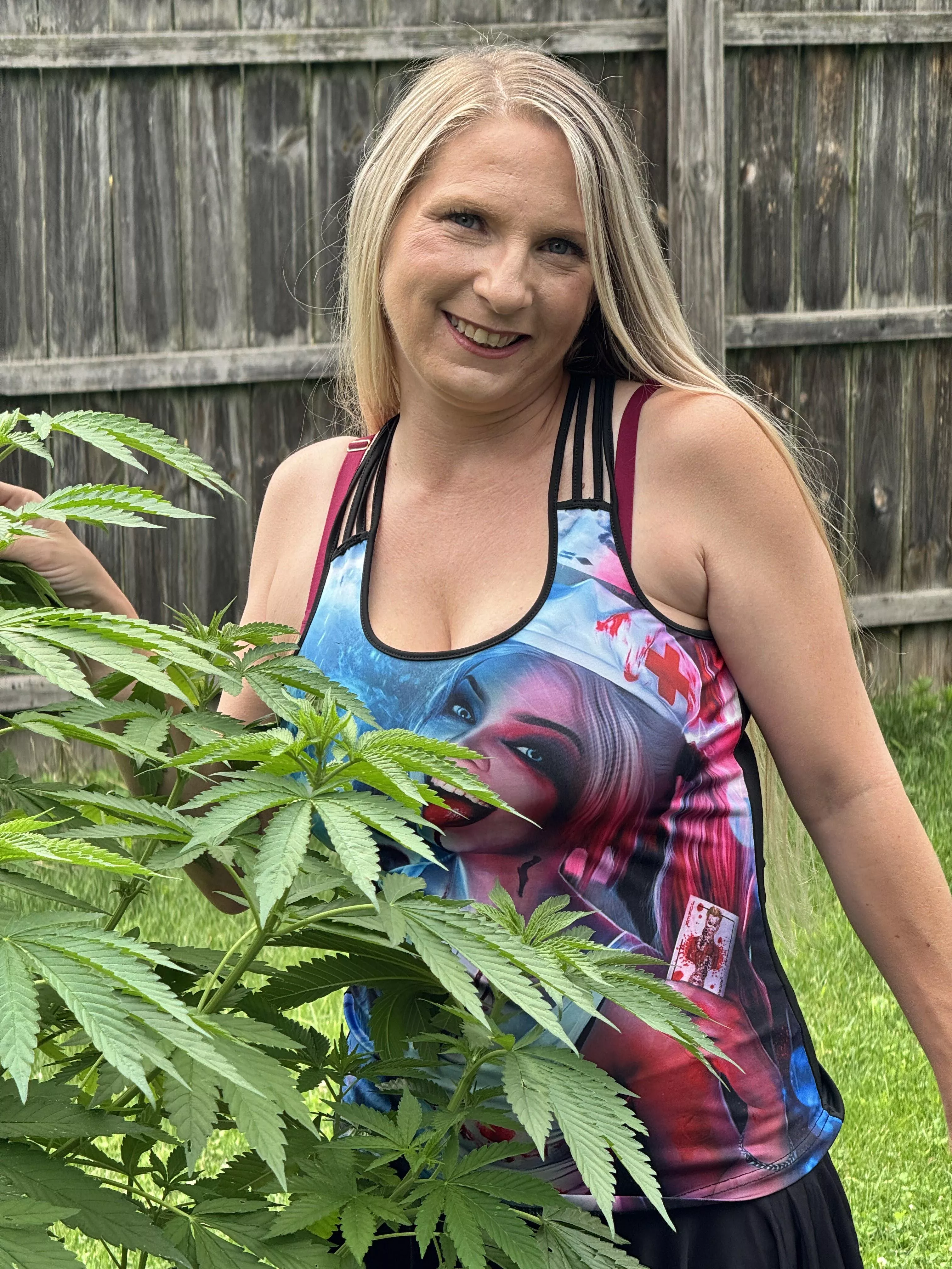 Hanging out in the garden @theraven_and_poe posted by TheRaven_and_Poe