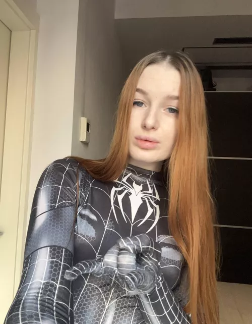 Help me in the battle with Spider-Man by Cycloniclandlady117