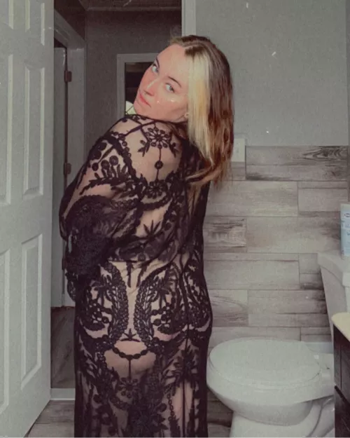 Hmmm by Jayann_kyotio