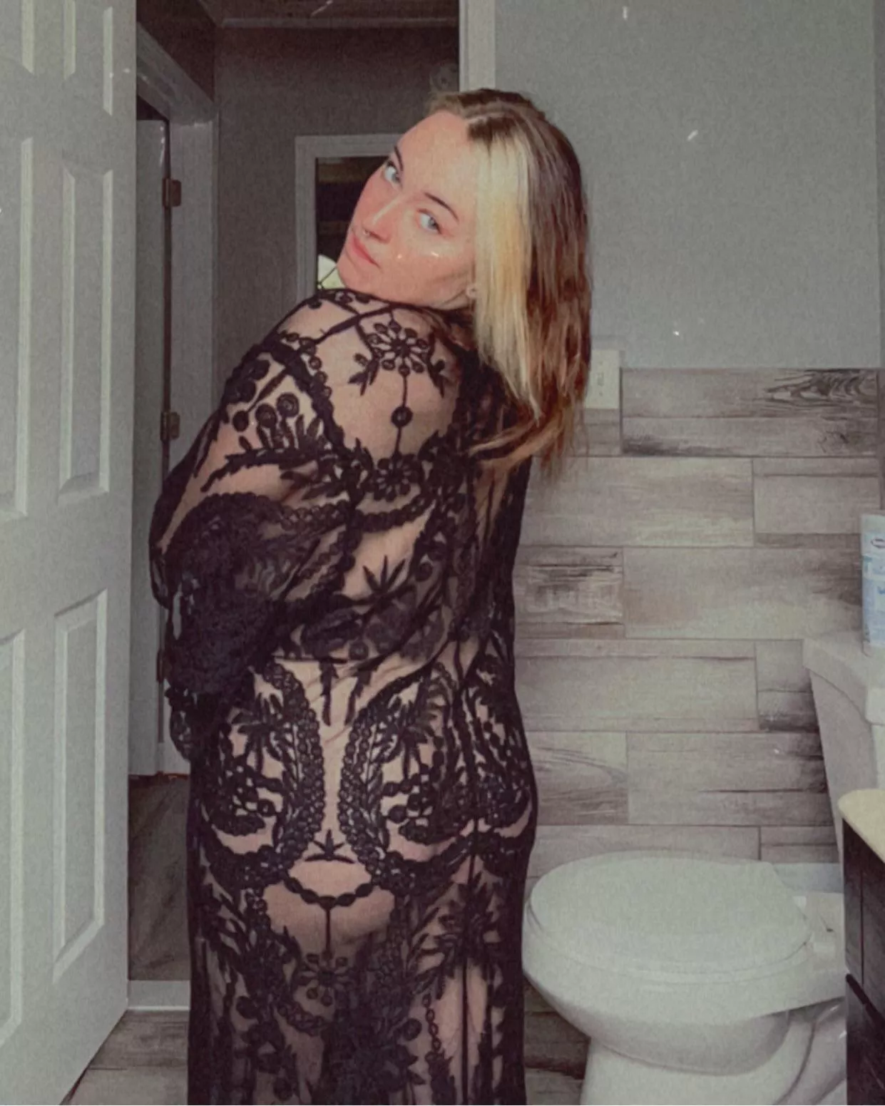 Hmmm posted by Jayann_kyotio