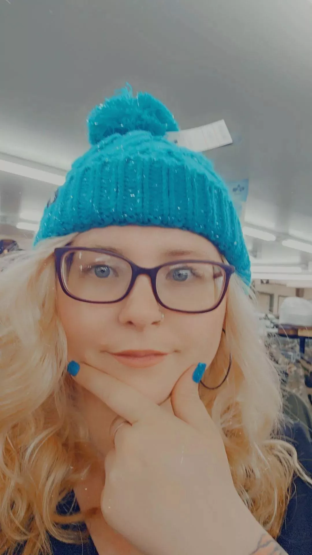 Hmmm nice hat  posted by brat8