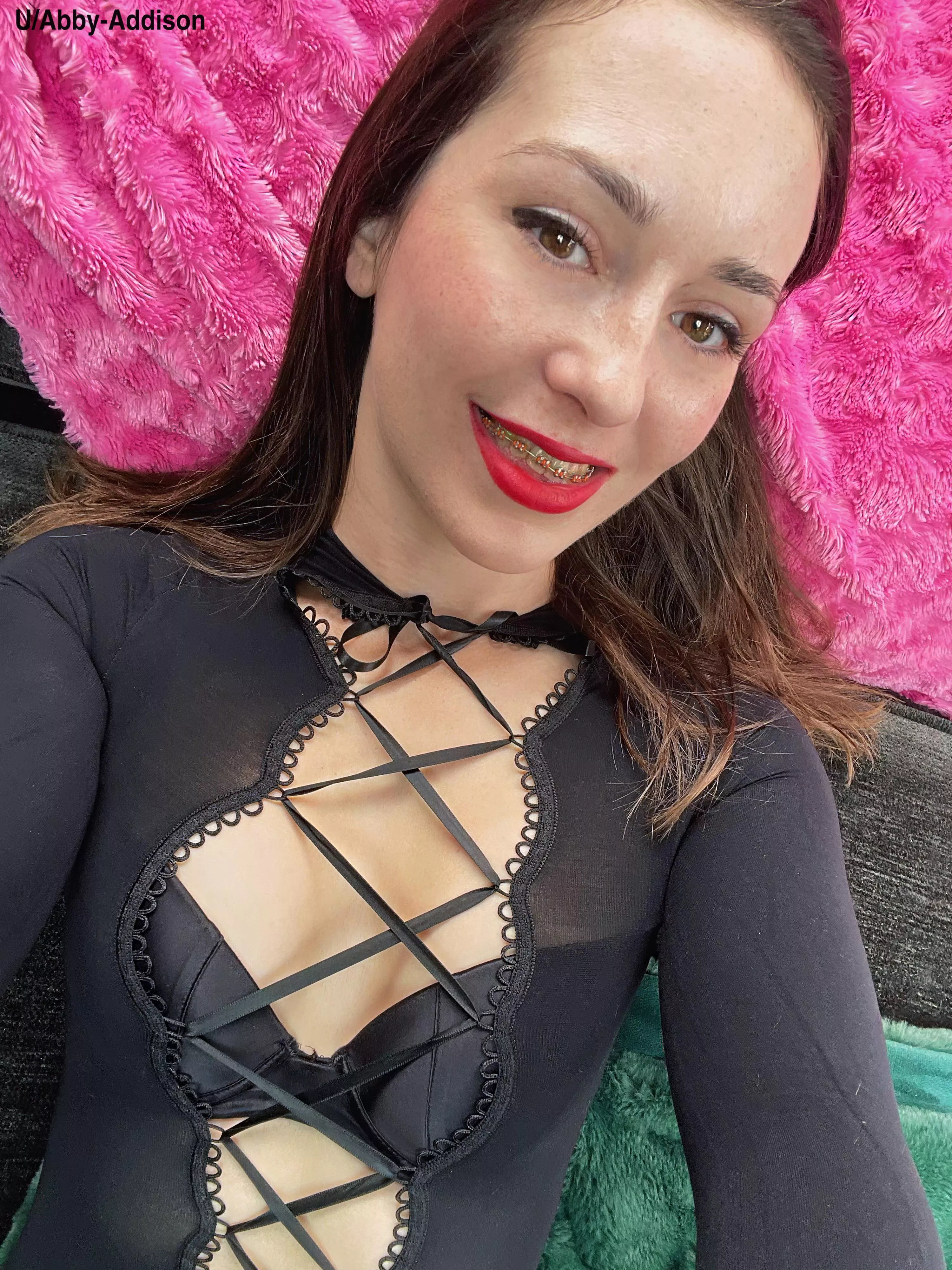 Hope you don’t mind red lipstick.  posted by abby-addison