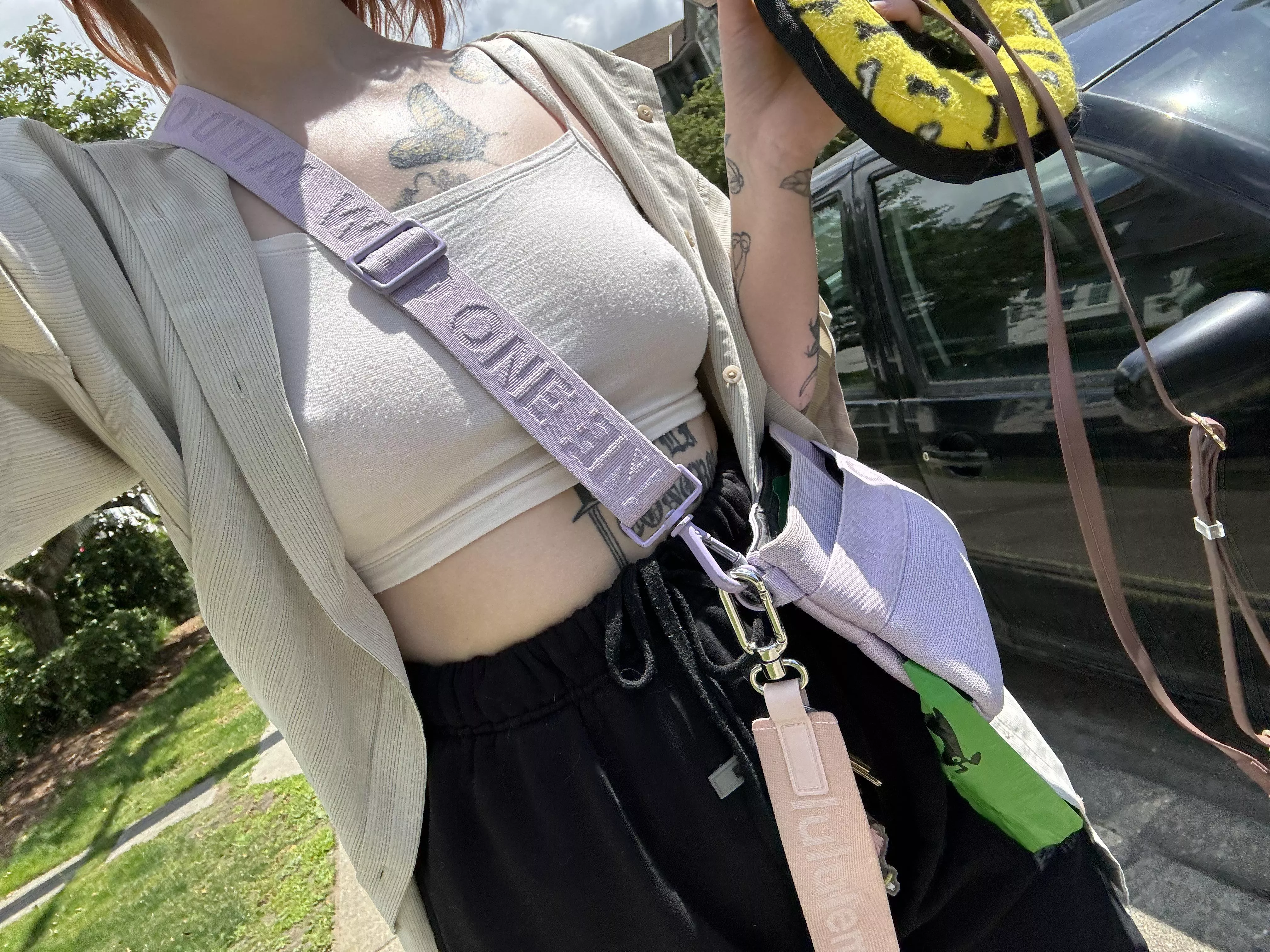 It’s a beautiful day to walk the dog posted by sixstaxchelsea